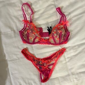 🍋 NWOT set! For love and lemons flowerbuds bra and thong